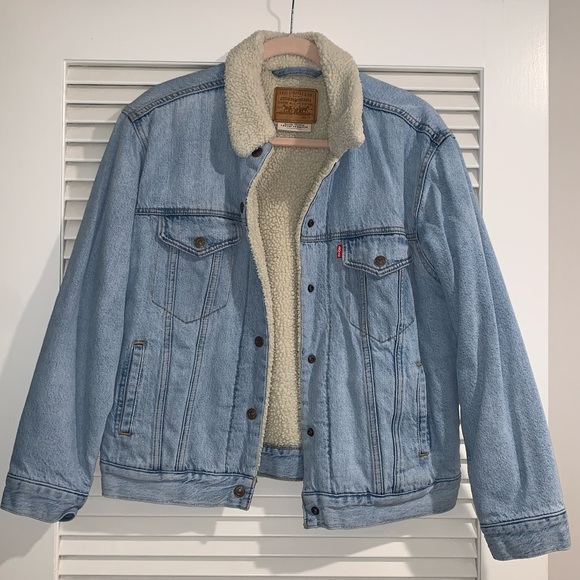 LEVI’S Sherpa Denim Jacket - Picture 4 of 7